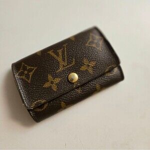 Louis Vuitton Monogram 6 Key holder